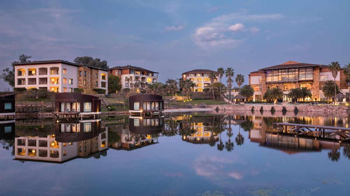 Sofitel La Reserva Cardales Río Luján Екстериор снимка The Village at Atlantis Paradise Island