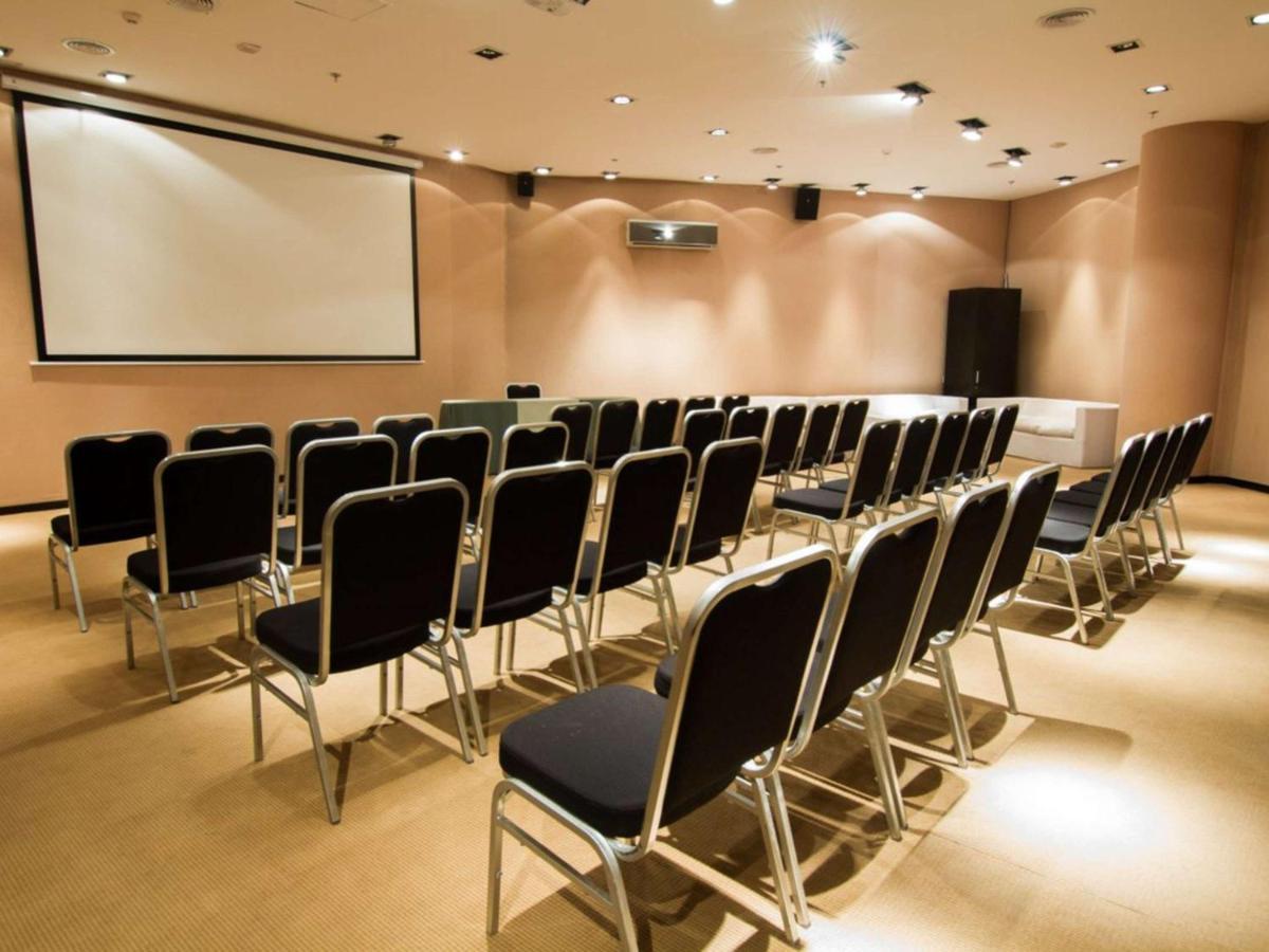 Sofitel La Reserva Cardales Río Luján Екстериор снимка A typical conference room